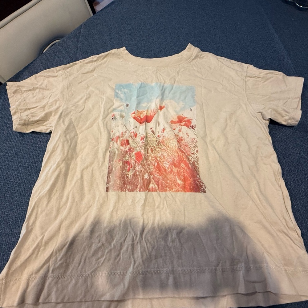 Old Navy Cream T-Shirt